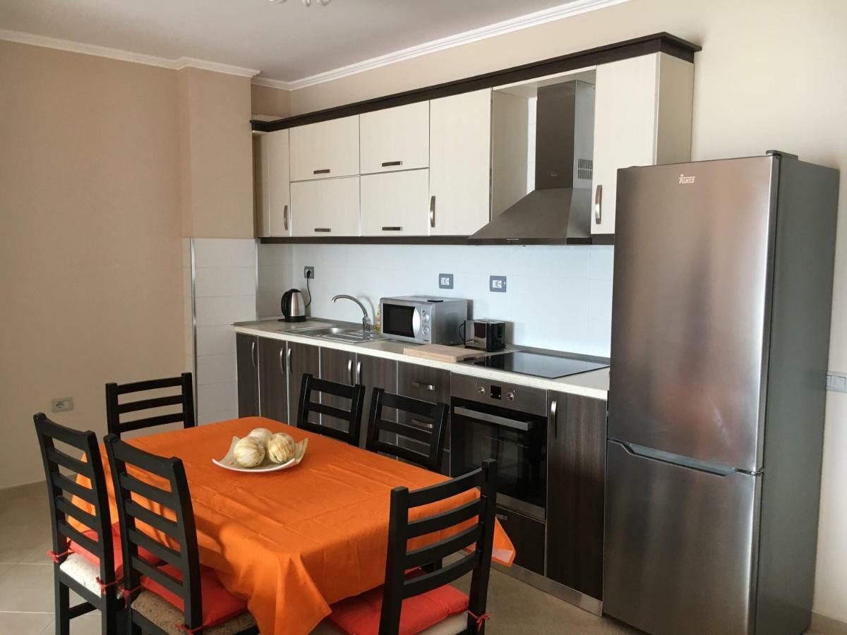Sunny Beach Apartment Vlora Dış mekan fotoğraf