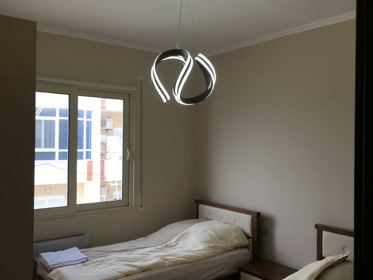 Sunny Beach Apartment Vlora Dış mekan fotoğraf
