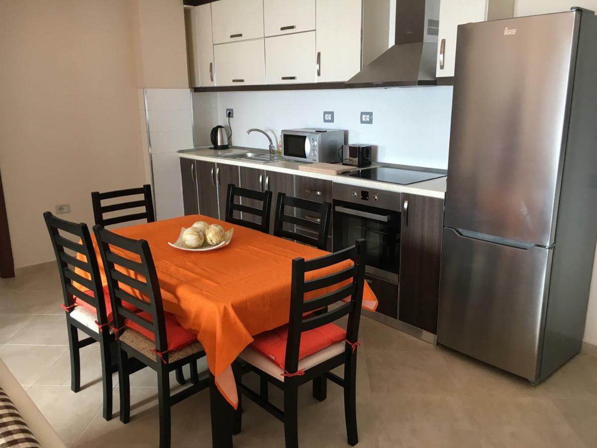 Sunny Beach Apartment Vlora Dış mekan fotoğraf